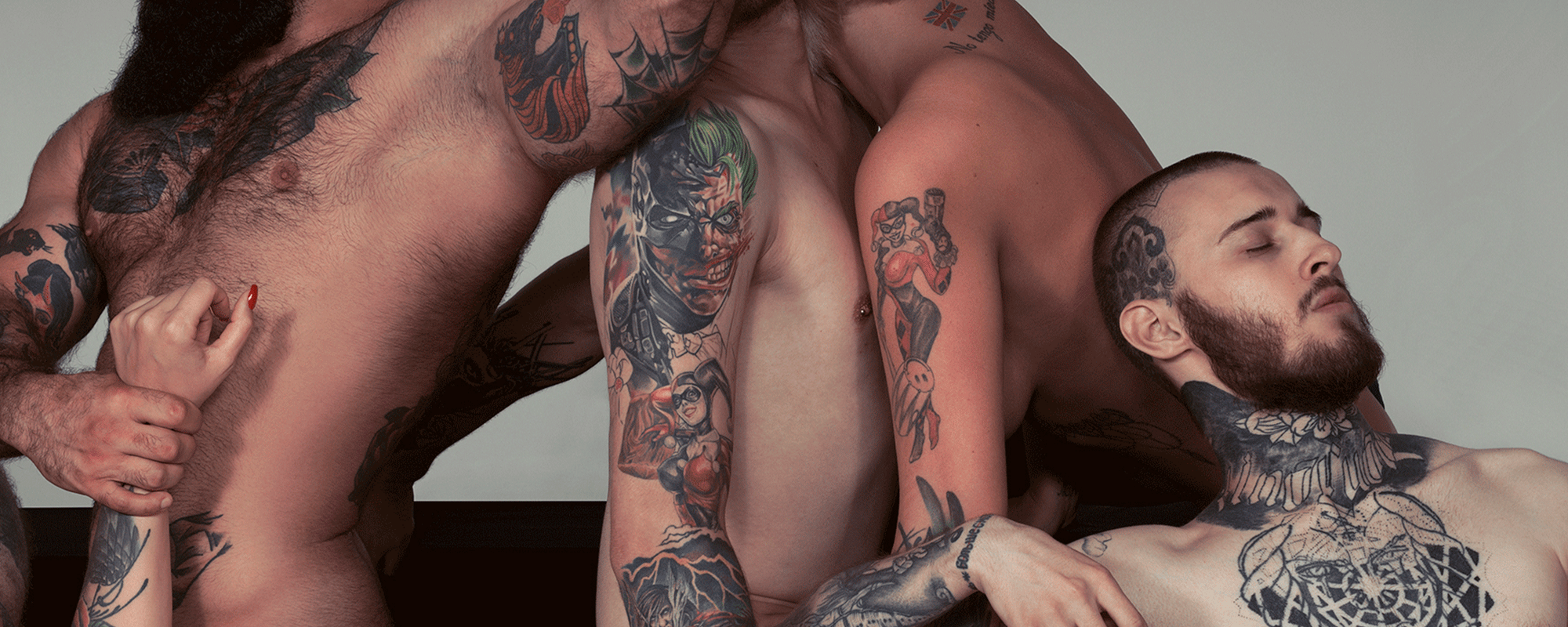 Black Twin: съемка людей в татуировках