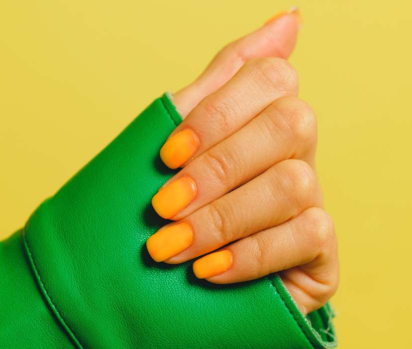 Ногти-желе — новый тренд из 1990-х, который вернули блогеры из TikTok