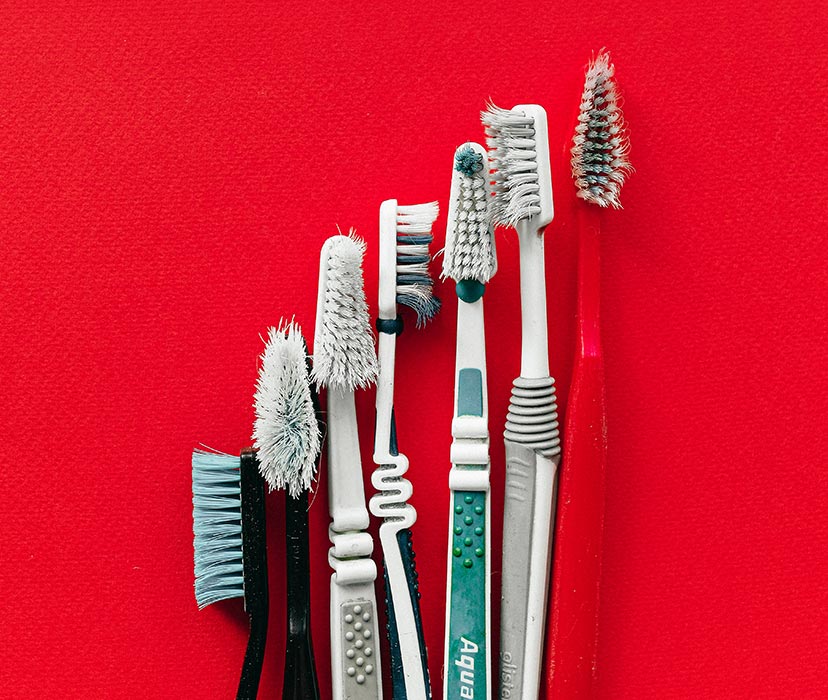 Зубная щетка, гигиеничка, крем: что нужно обязательно менять после простуды?