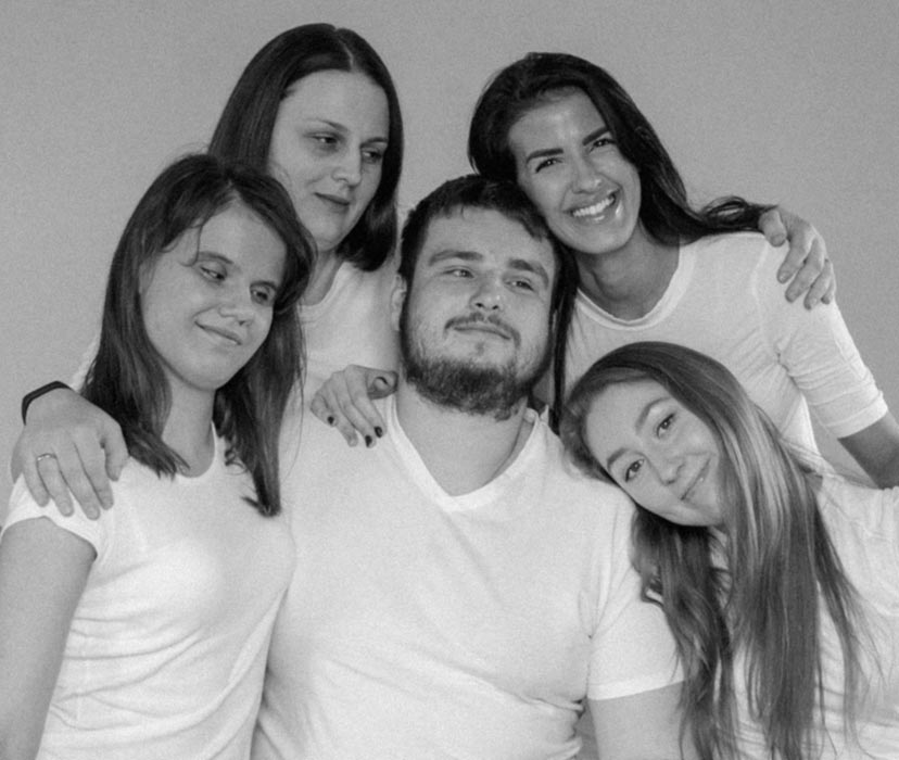 «Если ты не видишь мир, у тебя нет шансов не доверять ему»: интервью с основательницей Pure Sense «Если ты не видишь мир, у тебя нет шансов не доверять ему»: интервью с основательницей Pure Sense