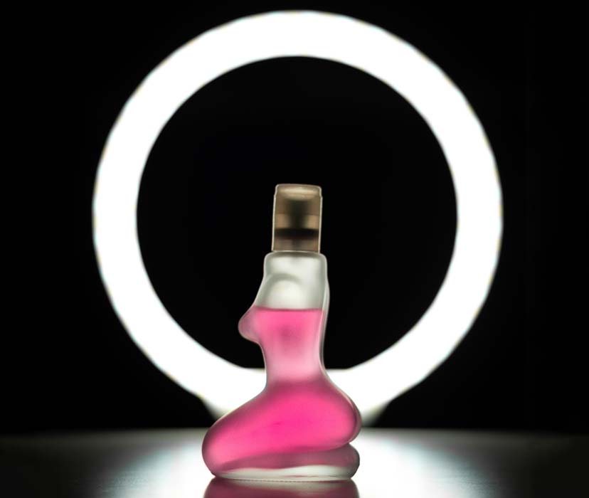 Эксперты назвали парфюмы, которые стали популярны в 2021 году благодаря TikTok 